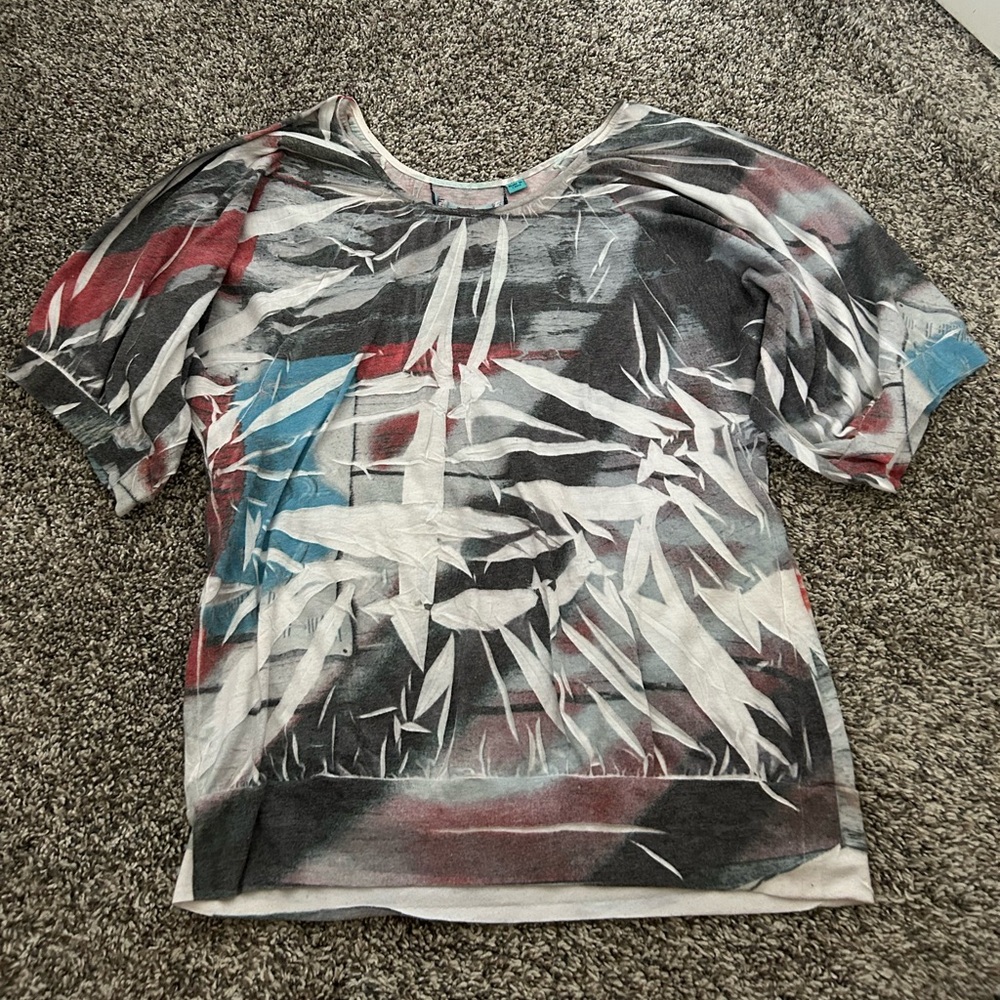 L.A.M.B. Black and Red Abstract Tee Size Medium
